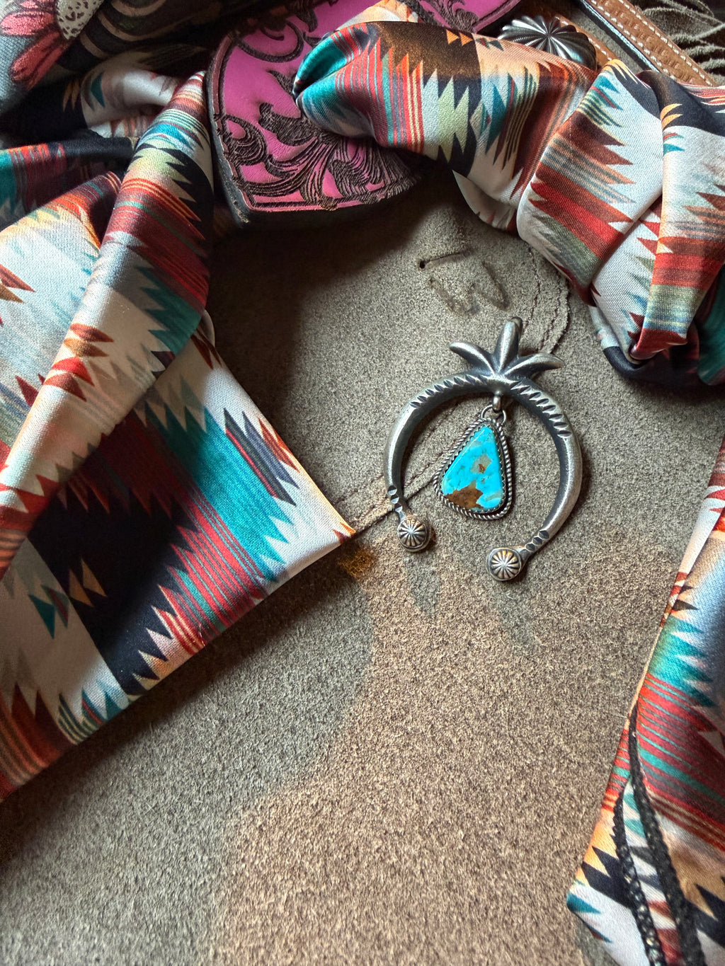Naja Pendant